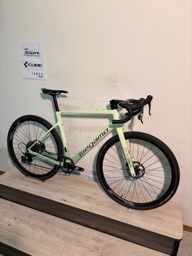 Used Megamo SILK 10 2025 2025 Road & Gravel, White — image 6 of 13