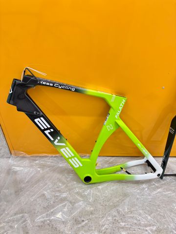 Elves Falath Evo + Frameset 2025 Road & Gravel d'occasion — image 1 sur 5