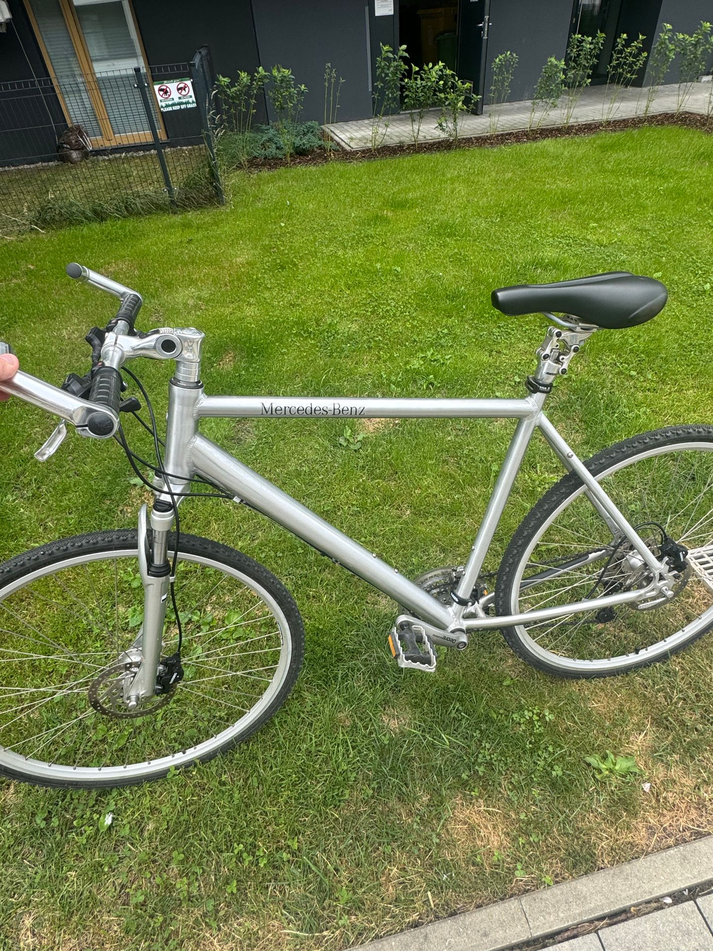 fahrrad kindersitz vorne mountainbike LENJKYYO Vorne, Fahrrad Kindersitz mit Sicherheitsgurt & Klappbügel, verstellbare Sitzlänge (40-56cm) & Pedalhöhe, Kinder Fahrradsitz für Mountainbikes, Citybikes & Falträder Sport & Freizeit Kinder-Bücherregal Color:100230-Gold Liqui Moly High Performance