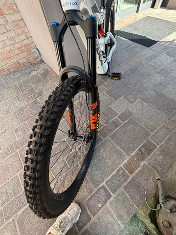 Brugt Orbea Rise LT M20 2025 2025 Mountainbike — billede 3 af 16