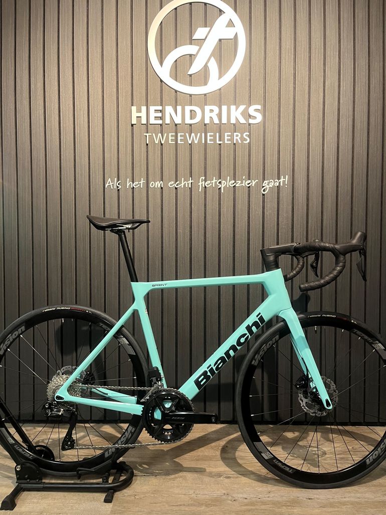 Brugt Bianchi Sprint 105 Di2 2024 2024 Road & Gravel — billede 6 af 7