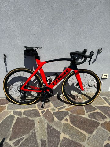 Gebrauchtes Trek Madone SL 6 2021 2021 Road & Gravel, Rot — Bild 11 von 12