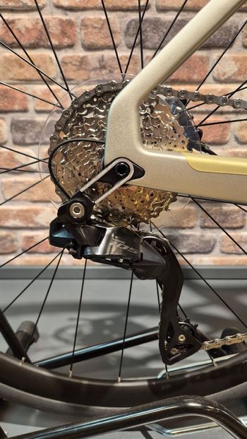 Gebrauchtes Merida REACTO 6000 Di2 2024 2024 Road & Gravel, Hellgrau — Bild 4 von 7