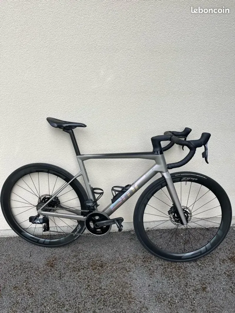 Käytetty BMC Teammachine SLR 01 FOUR 2023 2023 Road & Gravel