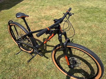 Gebrauchtes KTM MYROON COMP 29 2025 2025 Mountainbike, Schwarz, 29 — Bild 3 von 9