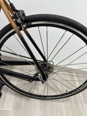 Used Wolfbike Custom Shimano Ultegra 2023 Road & Gravel, Orange — image 7 of 8
