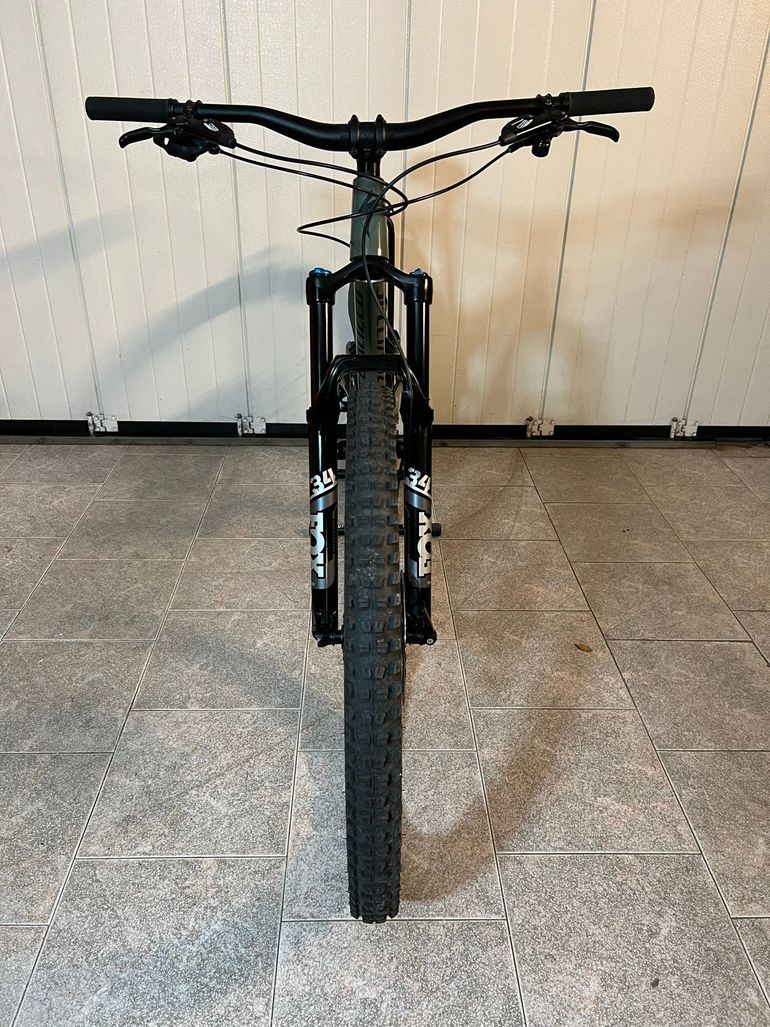 Brugt Specialized Stumpjumper EVO SRAM NX 2025 Mountainbike — billede 4 af 5
