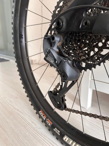 Brugt CUBE STEREO ONE44 C:62 PRO 2023 2023 Mountainbike — billede 9 af 11