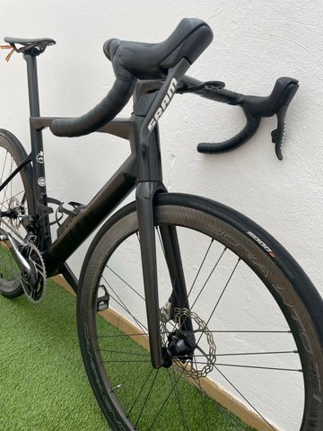 BMC Teammachine SLR01 ONE 2023 2023 Road & Gravel usato, Nero — immagine 4 di 6