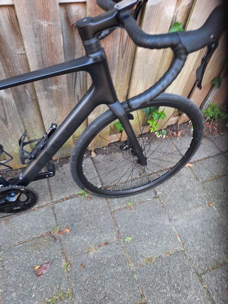 Brugt CUBE ATTAIN C:62, RACE 2026 2026 Road & Gravel — billede 2 af 3