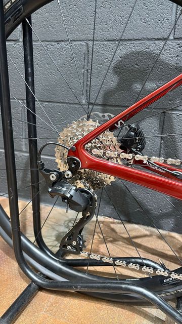 Used Giant Defy Advanced 2 2025 2025 Road & Gravel, Red — image 3 of 3