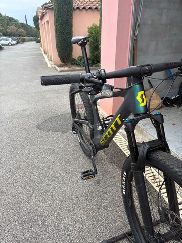 Použité Scott Spark RC Comp 2024 2024 Mountainbike — obrázek 3 z 11