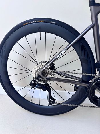 Použité Elves Custom Shimano 105 Di2 2023 Road & Gravel — obrázek 5 z 11