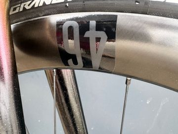 Použité ARC 8 Custom Shimano Ultegra Di2 2024 Road & Gravel — obrázek 19 z 20