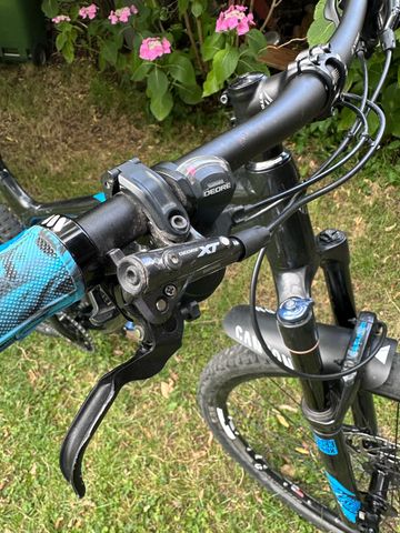 Trek Fuel EX 7 29 2018 2018 Mountainbike usato, Nero — immagine 10 di 17