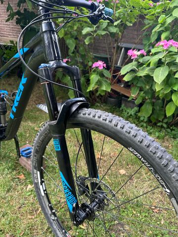 Trek Fuel EX 7 29 2018 2018 Mountainbike usato, Nero — immagine 8 di 17
