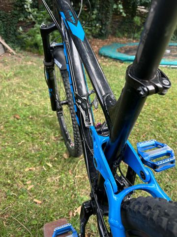 Trek Fuel EX 7 29 2018 2018 Mountainbike usato, Nero — immagine 13 di 17