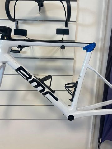 Gebrauchtes BMC TEAMMACHINE SLR01 Frameset 2022 Road & Gravel, Weiß — Bild 8 von 10