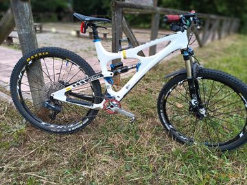 Used Ibis Cycles Custom WheelTop EDS 2016 Mountainbike, White, 27.5 (650B) — image 1 of 15
