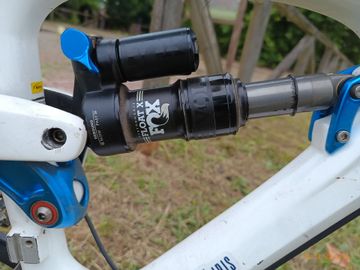 Used Ibis Cycles Custom WheelTop EDS 2016 Mountainbike, White, 27.5 (650B) — image 8 of 15