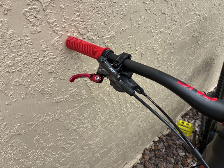 Used Canyon Neuron CF 8 — US 2021 2021 Mountainbike, Black, 27.5, 29 — image 3 of 14