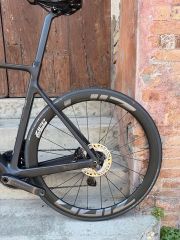 Używany Scott Addict RC 15 2023 2023 Road & Gravel — zdjęcie 18 z 19
