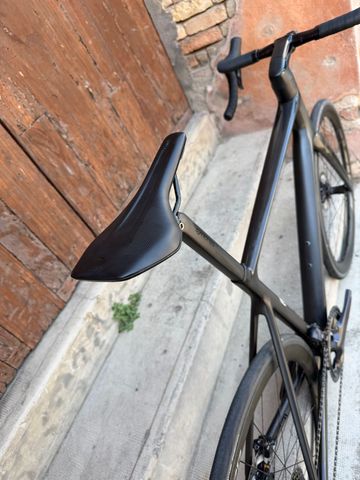 Używany Scott Addict RC 15 2023 2023 Road & Gravel — zdjęcie 13 z 19