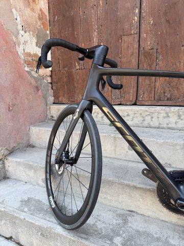 Używany Scott Addict RC 15 2023 2023 Road & Gravel — zdjęcie 17 z 19