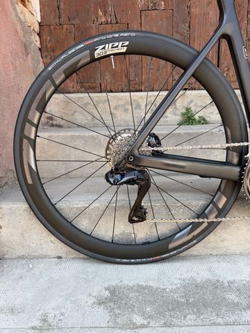 Używany Scott Addict RC 15 2023 2023 Road & Gravel — zdjęcie 8 z 19