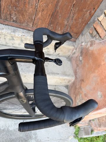 Używany Scott Addict RC 15 2023 2023 Road & Gravel — zdjęcie 15 z 19