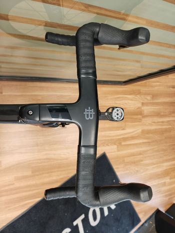 Käytetty Factor Ostro SRAM Force eTap AXS 2026 Road & Gravel — kuva 5 / 17