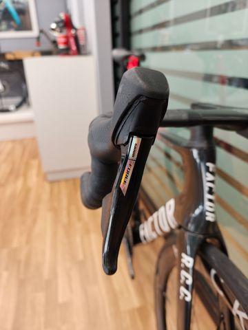 Factor Ostro SRAM Force eTap AXS 2026 Road & Gravel usato, Nero — immagine 6 di 17