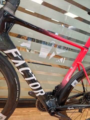 Factor Ostro SRAM Force eTap AXS 2026 Road & Gravel usato, Nero — immagine 13 di 17