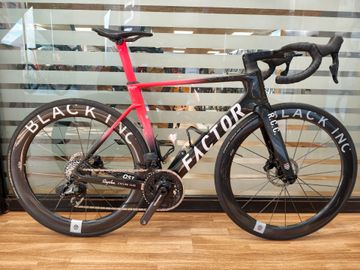 Factor OSTRO VAM - SRAM Force w/ Power Meter 2025 2025 Road & Gravel usato