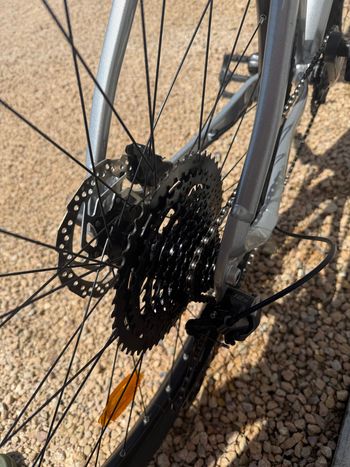 Used Nakamura Custom Shimano Deore 2024 Mountainbike, Light Gray — image 6 of 11
