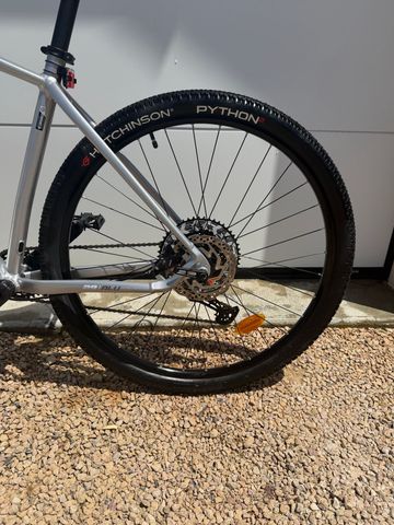 Gebrauchtes Nakamura Custom Shimano Deore 2024 Mountainbike, Hellgrau — Bild 4 von 11