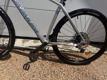 Gebrauchtes Nakamura Custom Shimano Deore 2024 Mountainbike, Hellgrau — Bild 5 von 11
