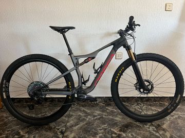 Gebrauchtes Orbea OIZ M PRO 2022 2022 Mountainbike, Hellgrau, 29 — Bild 1 von 20