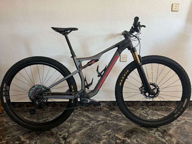 Gebrauchtes Orbea OIZ M PRO 2022 2022 Mountainbike, Hellgrau, 29 — Bild 1 von 20