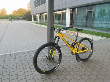 Mondraker Foxy R 2021 2021 Mountainbike de segunda mano, Naranja — imagen 1 de 9