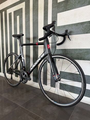Used Argon 18 Nitrogen Shimano Ultegra Di2 2018 Road & Gravel, Black — image 3 of 6