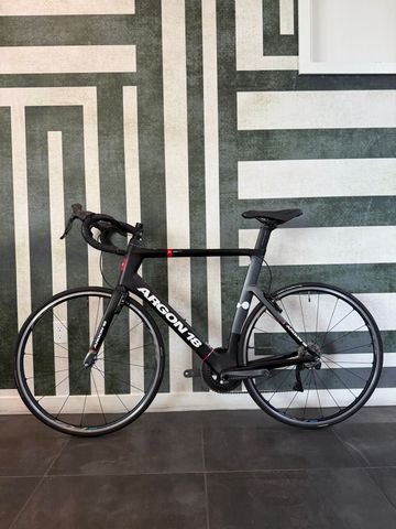 Used Argon 18 Nitrogen Shimano Ultegra Di2 2018 Road & Gravel, Black — image 2 of 6