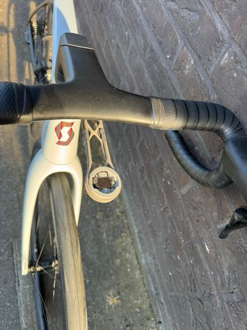 Używany Scott Addict RC Pro 2026 2026 Road & Gravel — zdjęcie 8 z 10