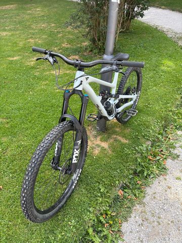 Used YT Custom SRAM GX Eagle 2024 Mountainbike, Light Gray — image 2 of 6