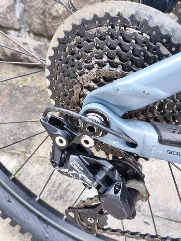 Trek Powerfly FS 4 G2 2020 2020 Mountainbike usato, Grigio chiaro — immagine 9 di 13