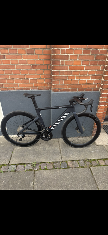 Used Canyon Aeroad CF SLX 7 Di2 2026 2026 Road & Gravel