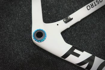 Tweedehands Factor OSTRO VAM 2023 Frameset 2023 Road & Gravel — afbeelding 4 van 9