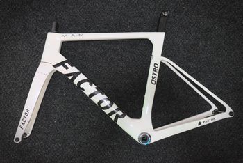 Tweedehands Factor OSTRO VAM 2023 Frameset 2023 Road & Gravel — afbeelding 2 van 9