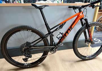 Used BMC Fourstroke 01 ONE 2024 2024 Mountainbike, Orange, 29 — image 2 of 3