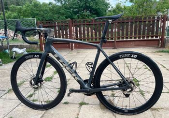 Brugt Trek Émonda SL 6 Disc Pro 2022 2022 Road & Gravel